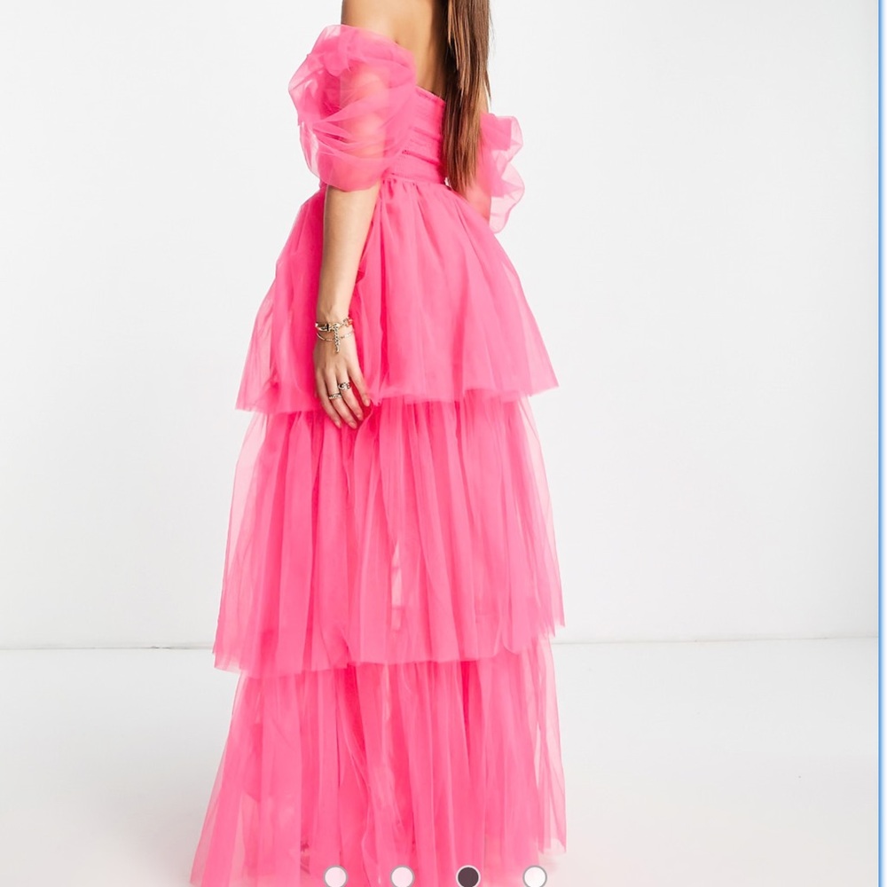 Elegant Pink Tiered Tulle Gown